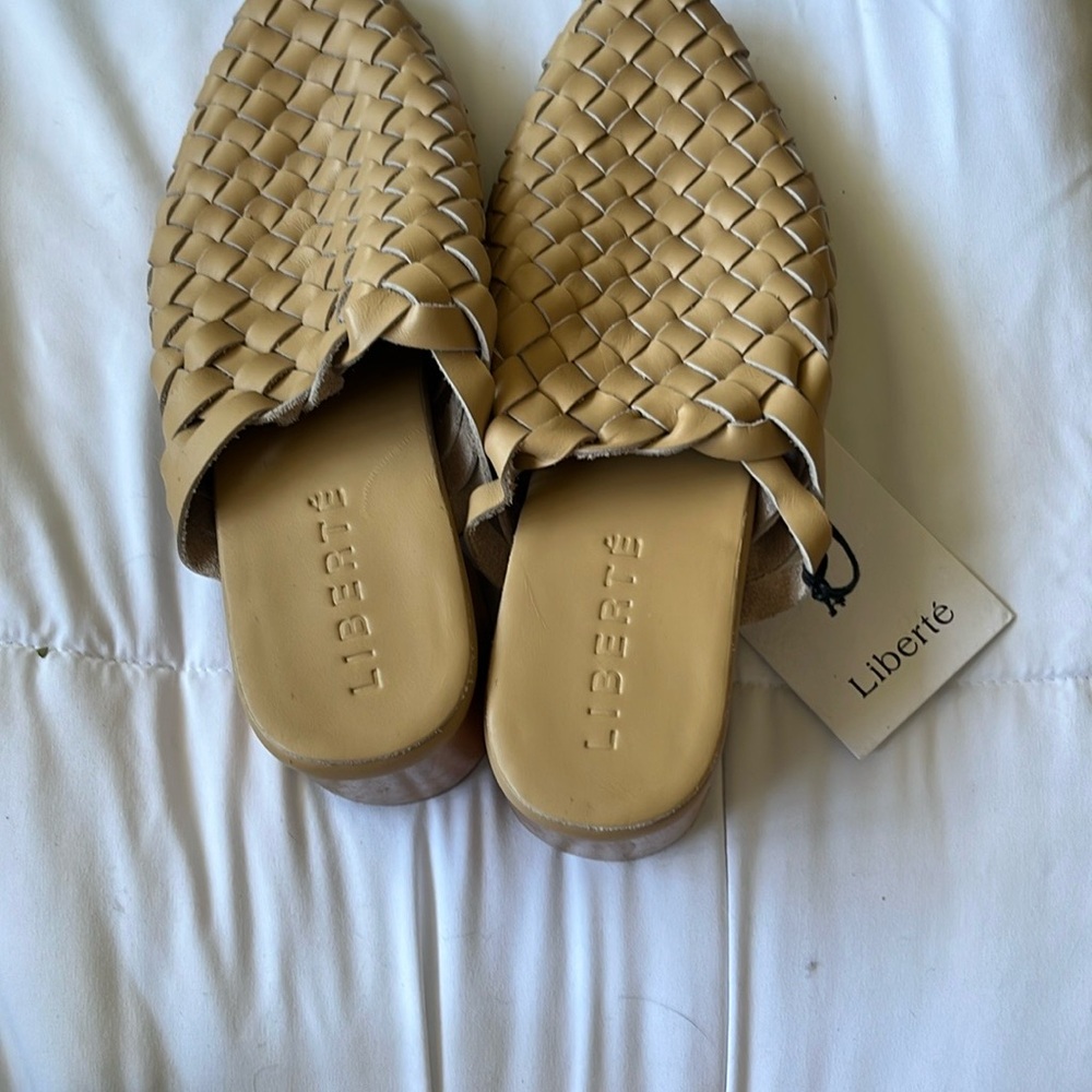 New Liberte Leather Bondi Woven leather Tan Block Heel Mules.  Multiple sizes - Picture 9 of 11
